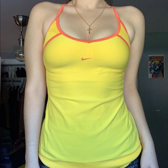 Vintage Nike top💛 - Picture 3 of 5